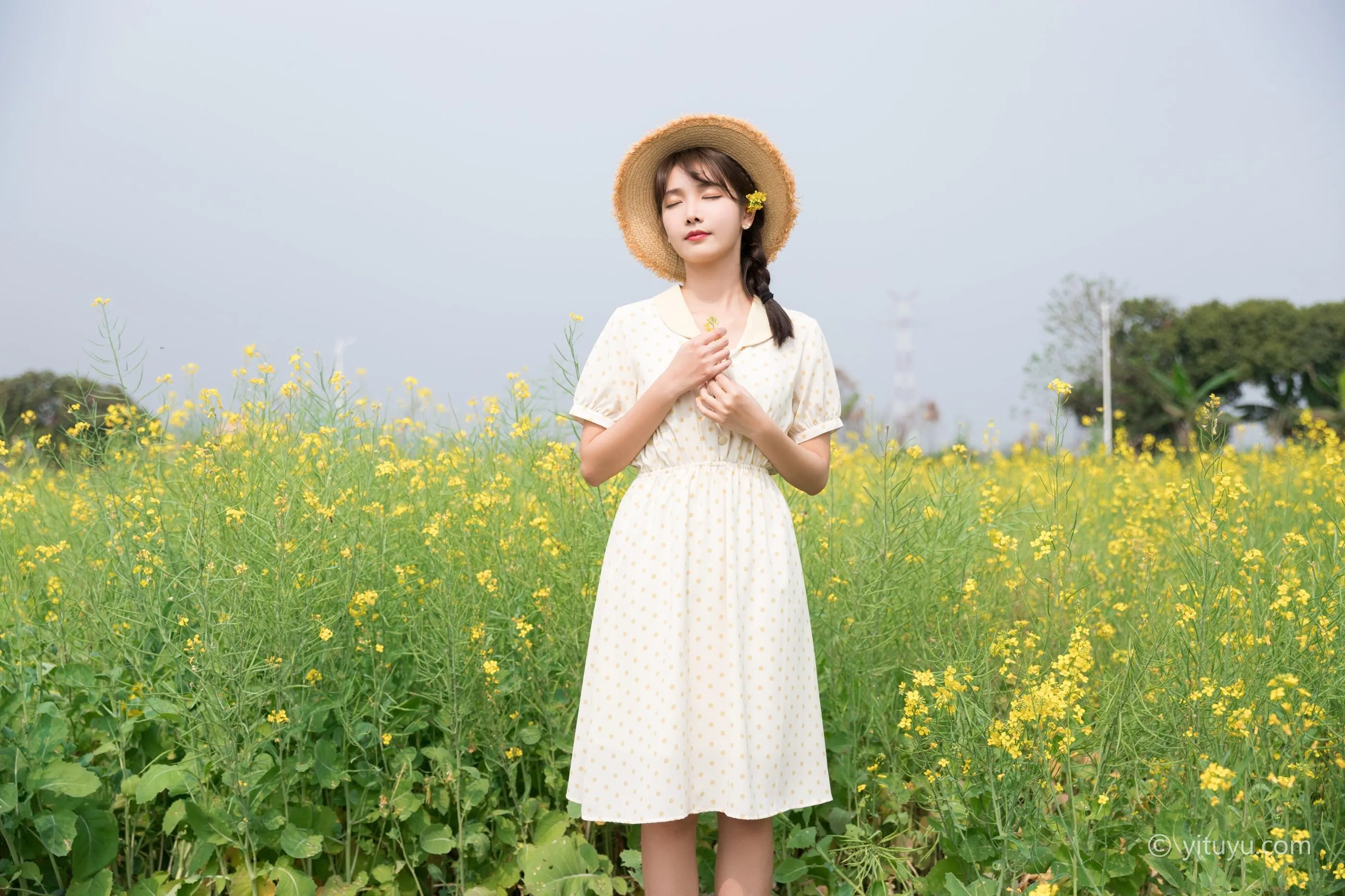 [YITUYU艺图语]2021.04.01 生如夏花 湘湘 [25P]插图5